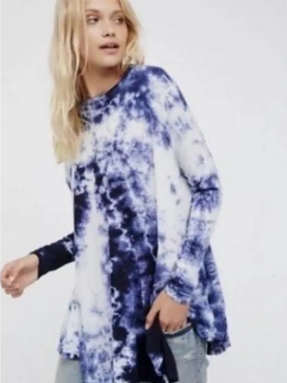 Show Me Your Mumu Tie-Dye Long Sleeve Swing Top - Blue and White